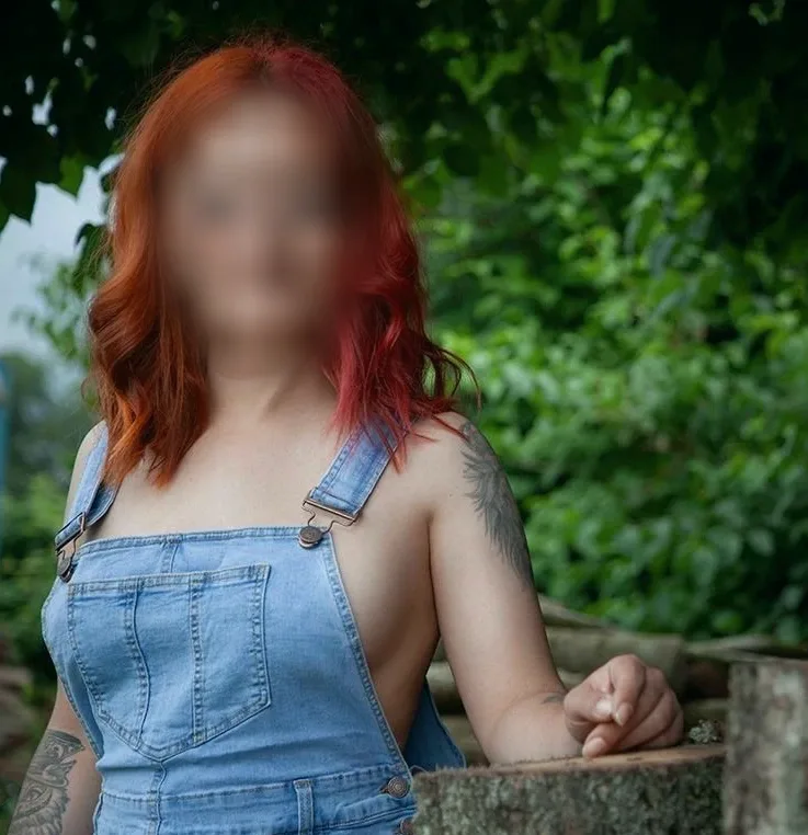 Ela, 33