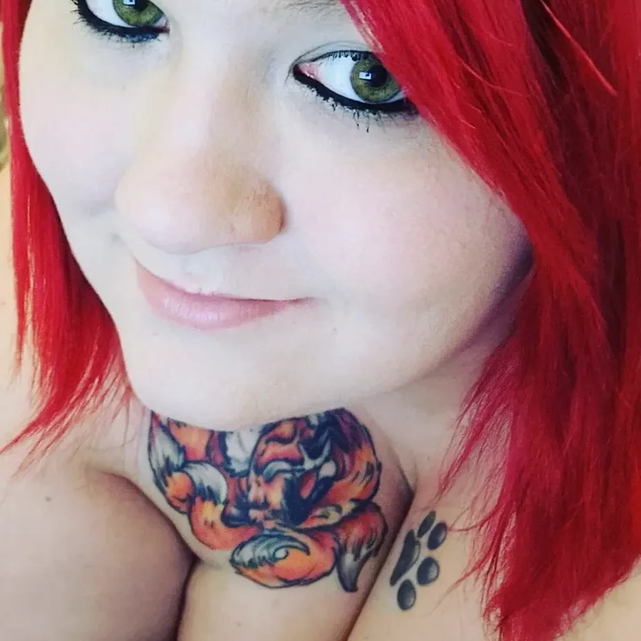 Jacqueline, 32