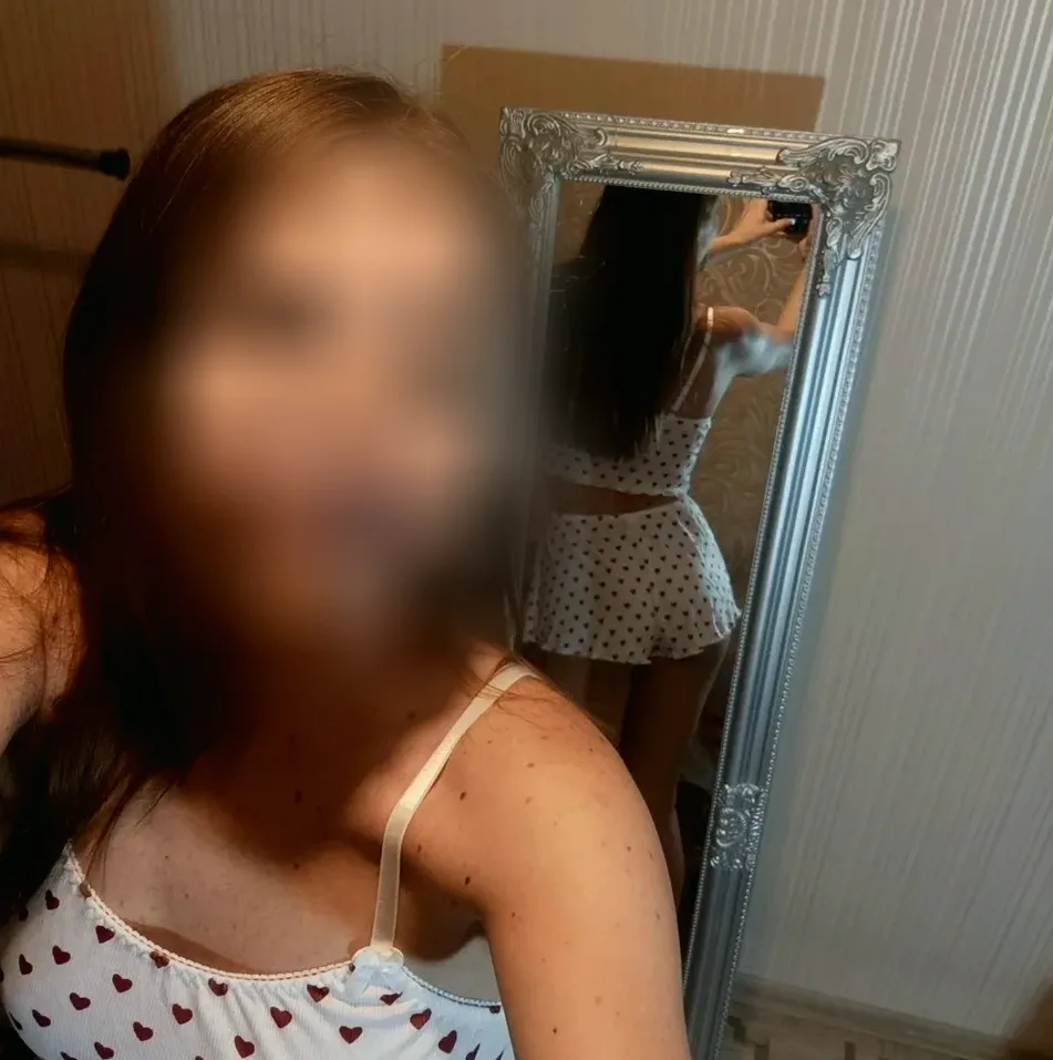 Katrin, 37