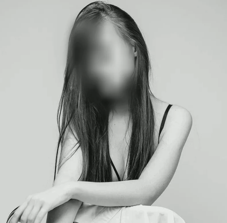 Lucia, 19