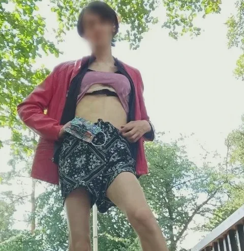 Mira, 22